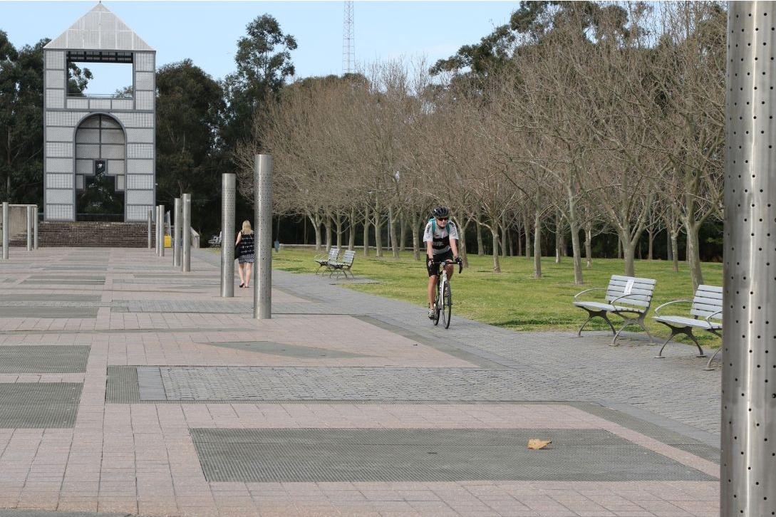 cyclists at Bicentennial Park